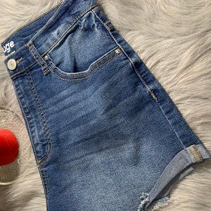 jean short with frayed bottom